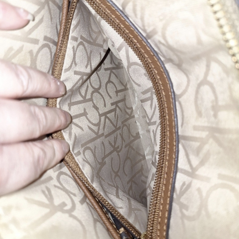 Kelvin Klein purse